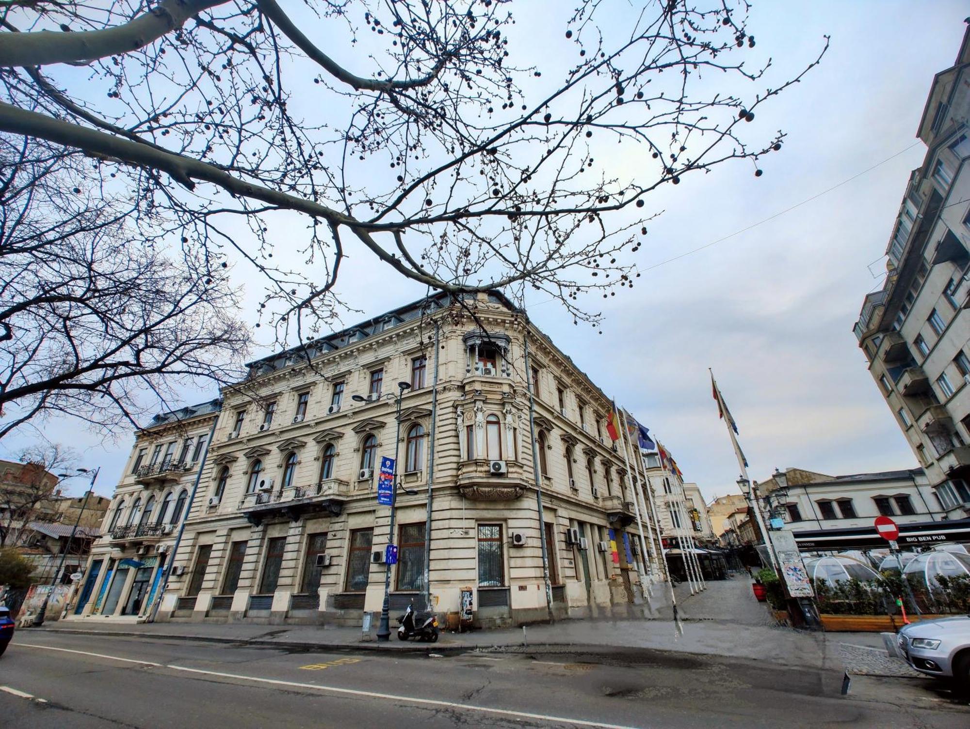 Antique Hostel Bucureşti Ngoại thất bức ảnh