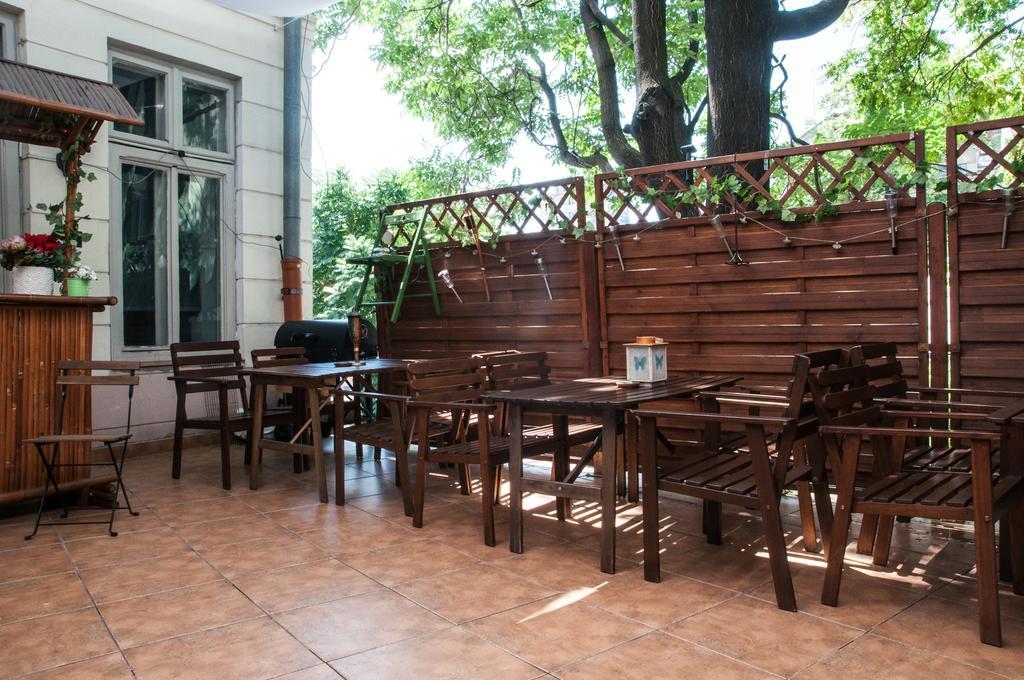 Antique Hostel Bucureşti Phòng bức ảnh